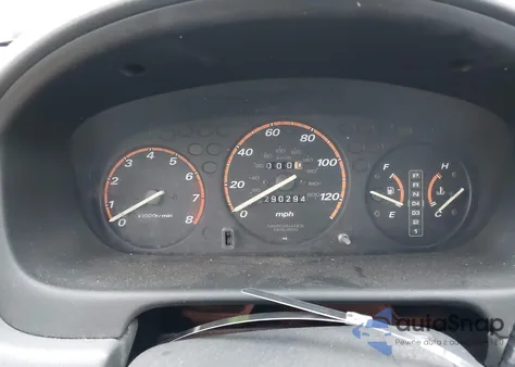 1998 Honda Cr-V Lx z USA, uszkodzony, nr VIN JHLRD2843WC013575